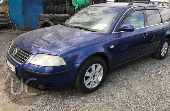 подержанный авто Volkswagen Passat 2002 года