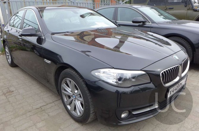 подержанный авто BMW 5 series 2015 года