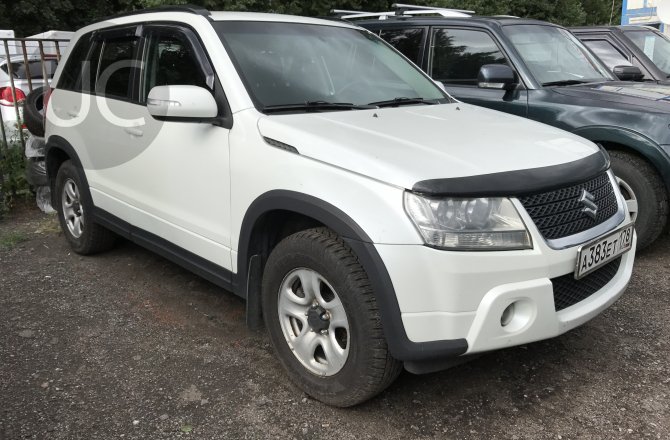 подержанный авто Suzuki Grand Vitara 2010 года