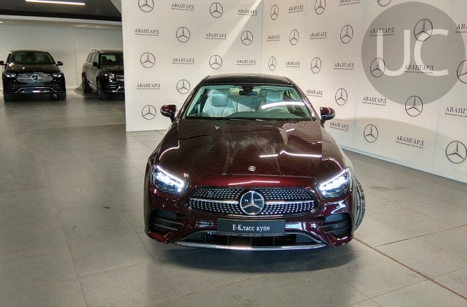 фотографии Mercedes-Benz E-Class