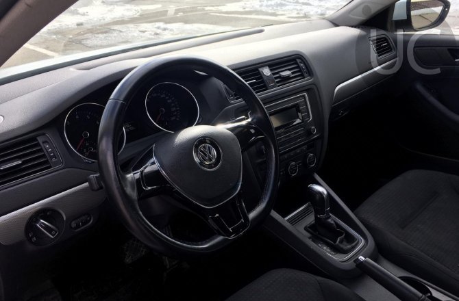 Volkswagen Jetta 2016 года за 879 000 рублей