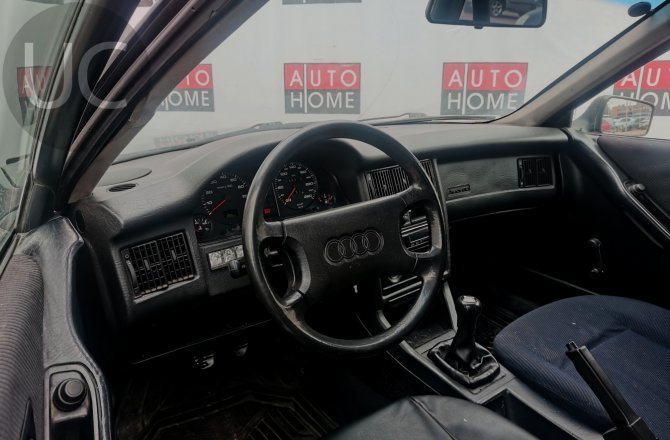 подержанный авто Audi 80 1991 года