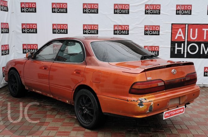 Toyota Vista 1992 года за 99 990 рублей