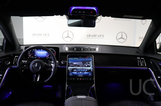 подержанный авто Mercedes-Benz S-Class 2021 года