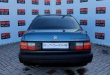 купить б/у автомобиль Volkswagen Passat 1989 года