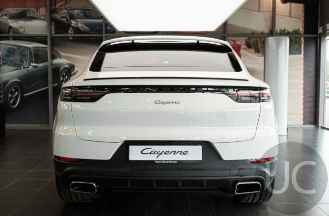 Porsche Cayenne 2022 года за 15 605 000 рублей