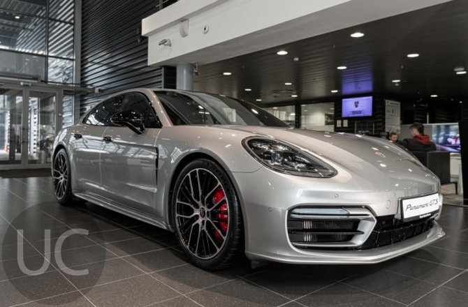 объявление о продаже Porsche Panamera 2021 года