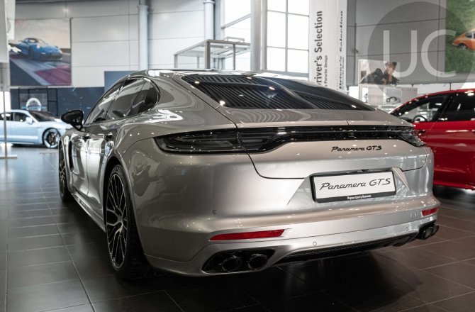 Porsche Panamera 2021 года за 18 156 311 рублей
