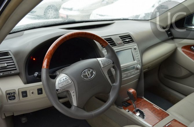 объявление о продаже Toyota Camry 2011 года