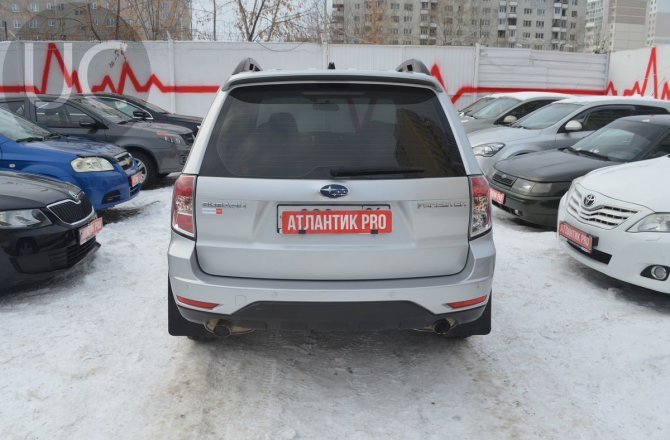 Subaru Forester 2008 года за 870 000 рублей