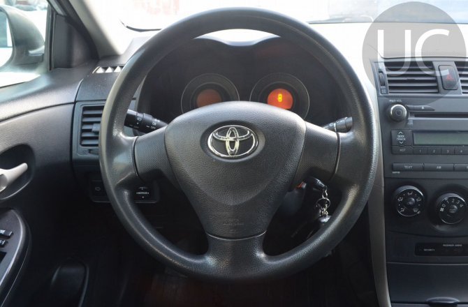 купить б/у автомобиль Toyota Corolla 2008 года