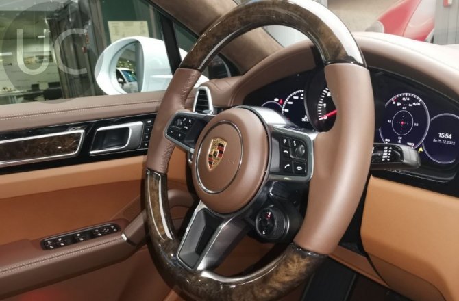 Porsche Cayenne 2022 года за 13 900 000 рублей