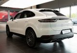 подержанный авто Porsche Cayenne 2022 года
