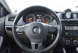 подержанный авто Volkswagen Jetta 2013 года