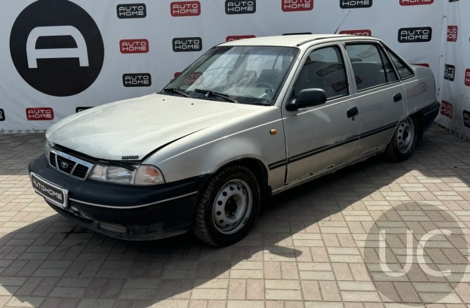 подержанный авто Daewoo Nexia 2006 года