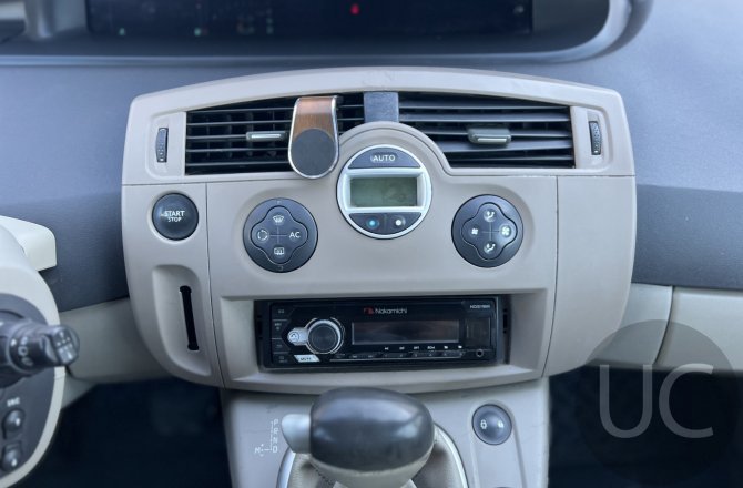 купить б/у автомобиль Renault Scenic 2006 года