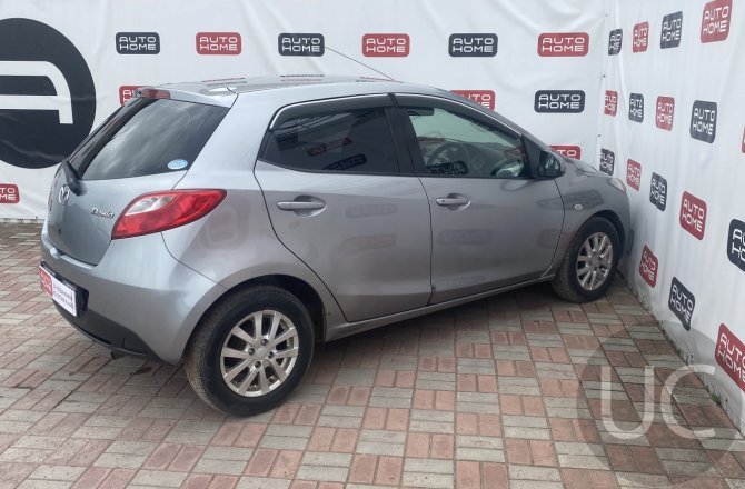 Mazda Demio 2009 года за 449 990 рублей