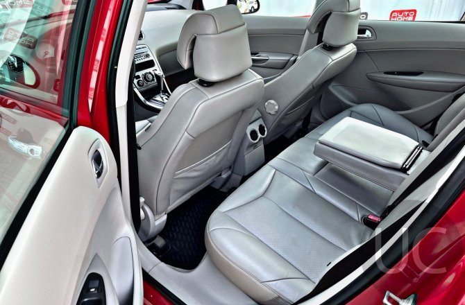 фотографии Peugeot 308