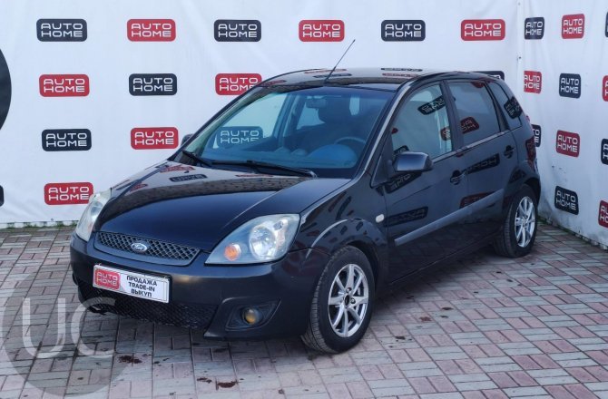 подержанный авто Ford Fiesta 2006 года