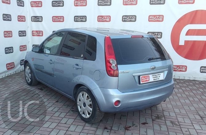 Ford Fiesta 2006 года за 279 990 рублей