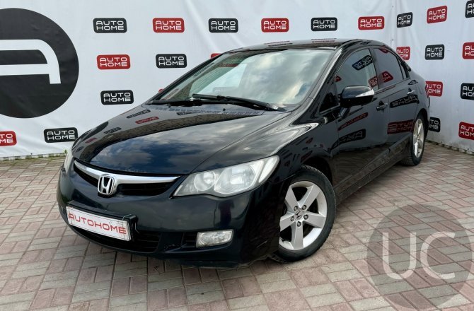 подержанный авто Honda Civic 2006 года