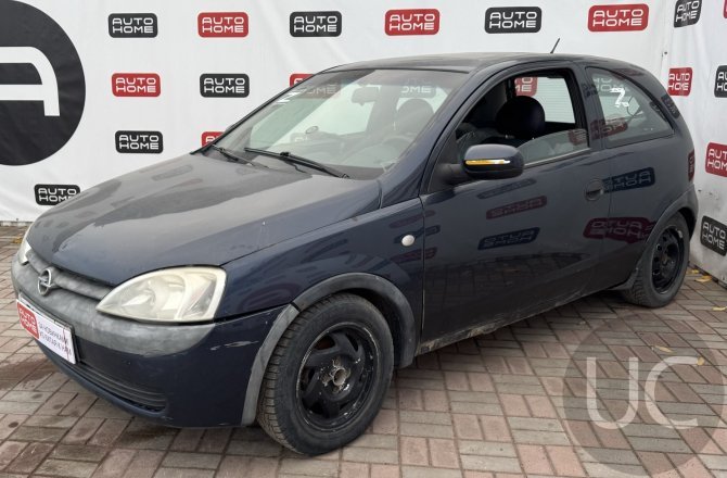 подержанный авто Opel Corsa 2000 года