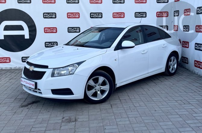 подержанный авто Chevrolet Cruze 2010 года