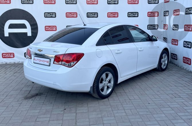 купить Chevrolet Cruze с пробегом, 2010 года