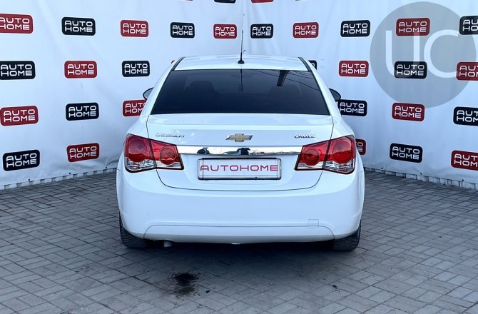 купить б/у автомобиль Chevrolet Cruze 2010 года