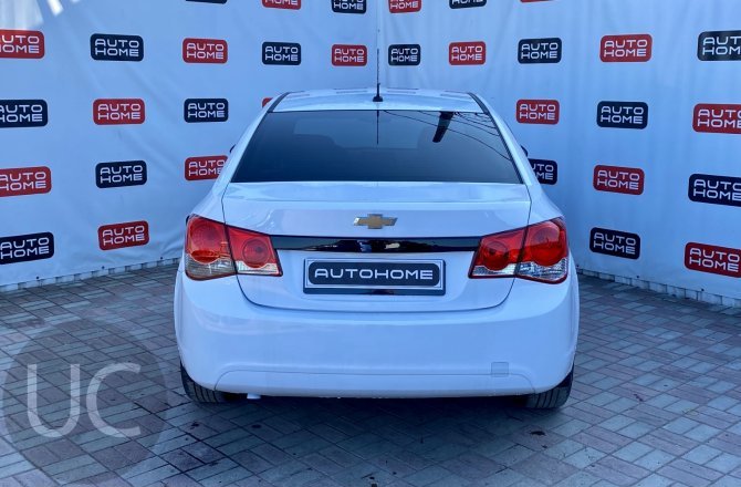 купить б/у автомобиль Chevrolet Cruze 2011 года