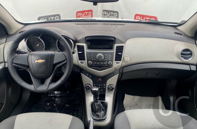 подержанный авто Chevrolet Cruze 2011 года