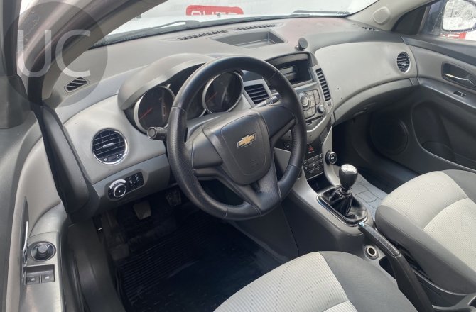 подержанный авто Chevrolet Cruze 2010 года