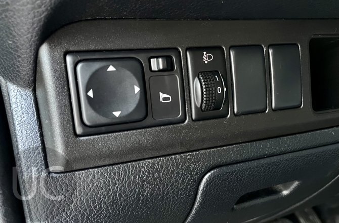 подержанный авто Nissan Note 2008 года