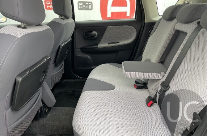 фотографии Nissan Note