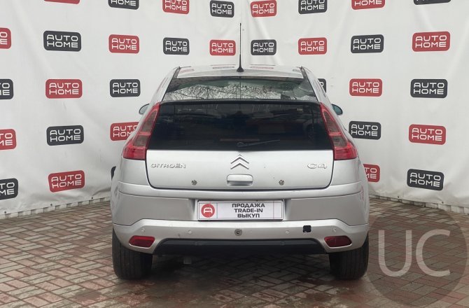 купить б/у автомобиль Citroen C4 2006 года
