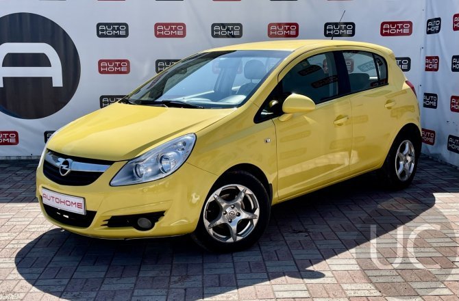 подержанный авто Opel Corsa 2008 года