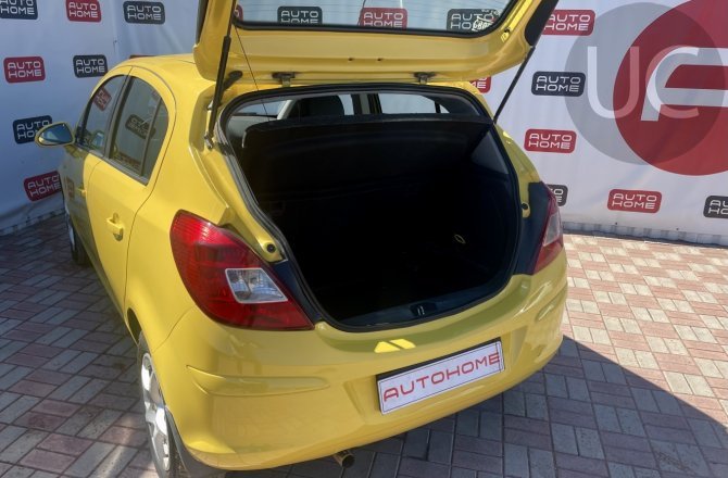Opel Corsa 2008 года за 399 900 рублей