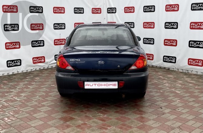 купить б/у автомобиль Kia Spectra 2005 года