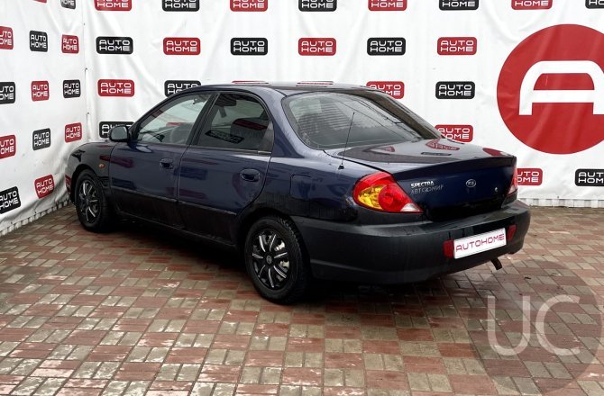 Kia Spectra 2005 года за 150 000 рублей