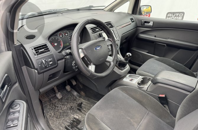 подержанный авто Ford C-Max 2005 года