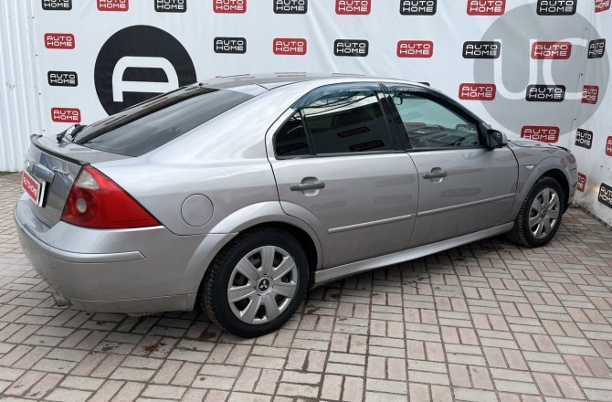 Ford Mondeo 2003 года за 299 999 рублей