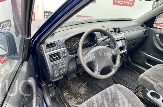 подержанный авто Honda CR-V 1999 года