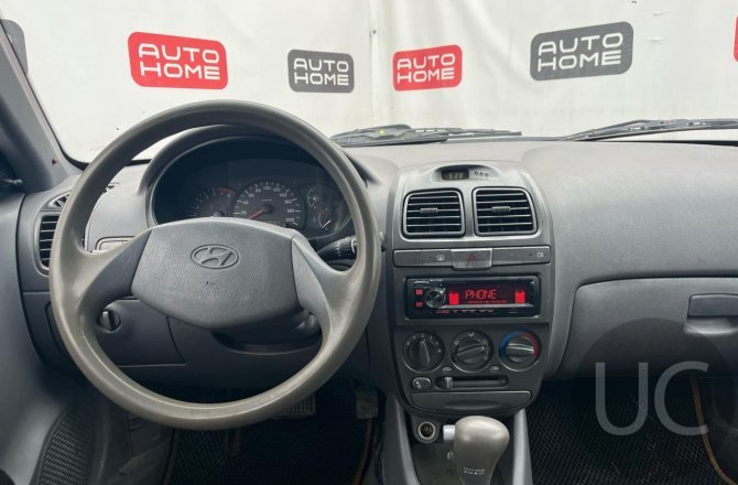 фотографии Hyundai Accent