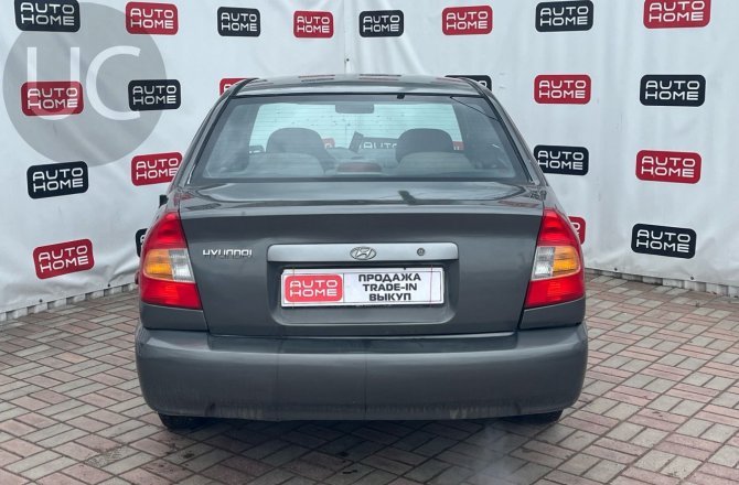купить б/у автомобиль Hyundai Accent 2000 года