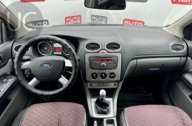 объявление о продаже Ford Focus 2010 года