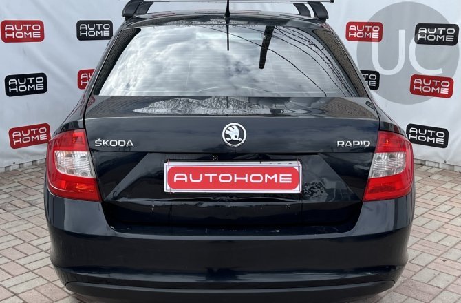 купить б/у автомобиль Skoda Rapid  2014 года