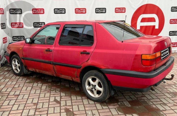купить Volkswagen Vento с пробегом, 1992 года