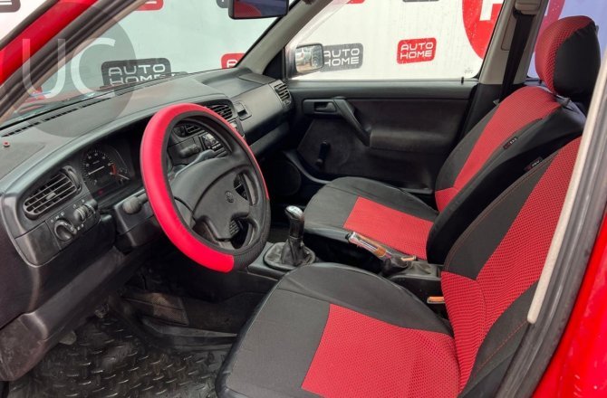 подержанный авто Volkswagen Vento 1992 года