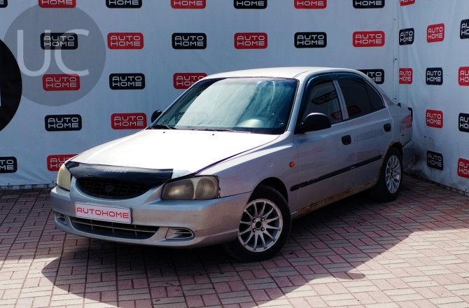 подержанный авто Hyundai Accent 2004 года