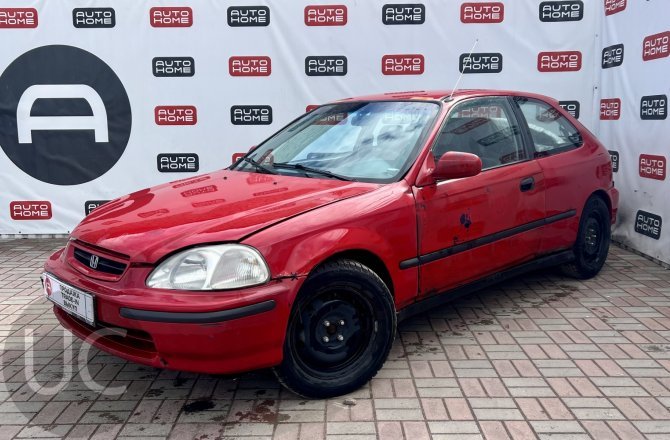подержанный авто Honda Civic 1996 года